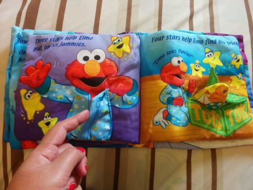 Twinkle Twinkle Elmo A bedtime book Cloth Book Inside5